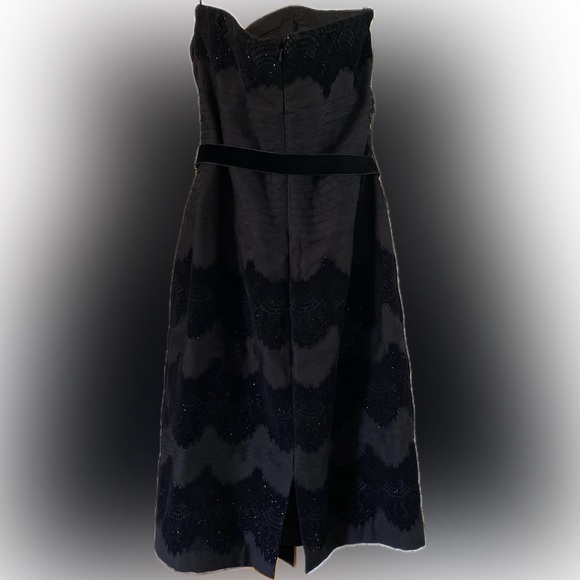 Sold!!!!!White House Black Market Lace Black Cocktail Dress - Picture 5 of 8